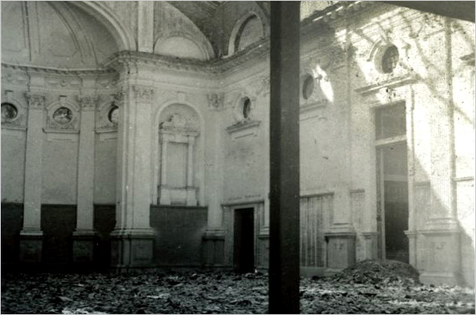 Loke Yew Hall, originally known as the “Great Hall”, became a “roofless skeleton” during the Second World War (1941-45)