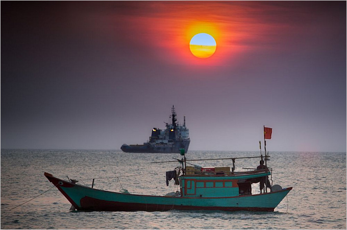 Ease Tensions in the South China Sea by Adopting Cooperative Mechanisms