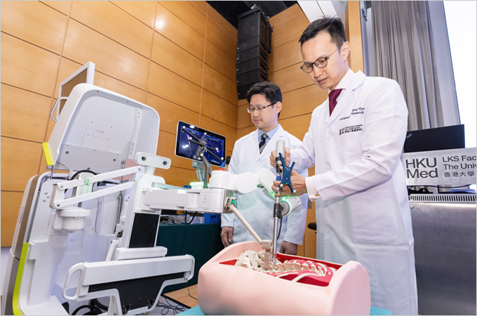 HKUMed pioneers robot-assisted spine surgery in Hong Kong
