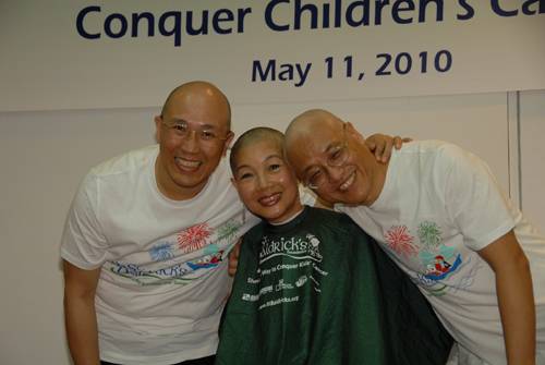HKU Professors Turn Bald to Support Kids with Cancer