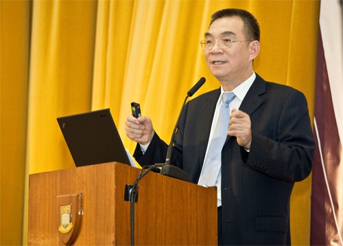Professor Lin addressed the problem of global economic imbalances